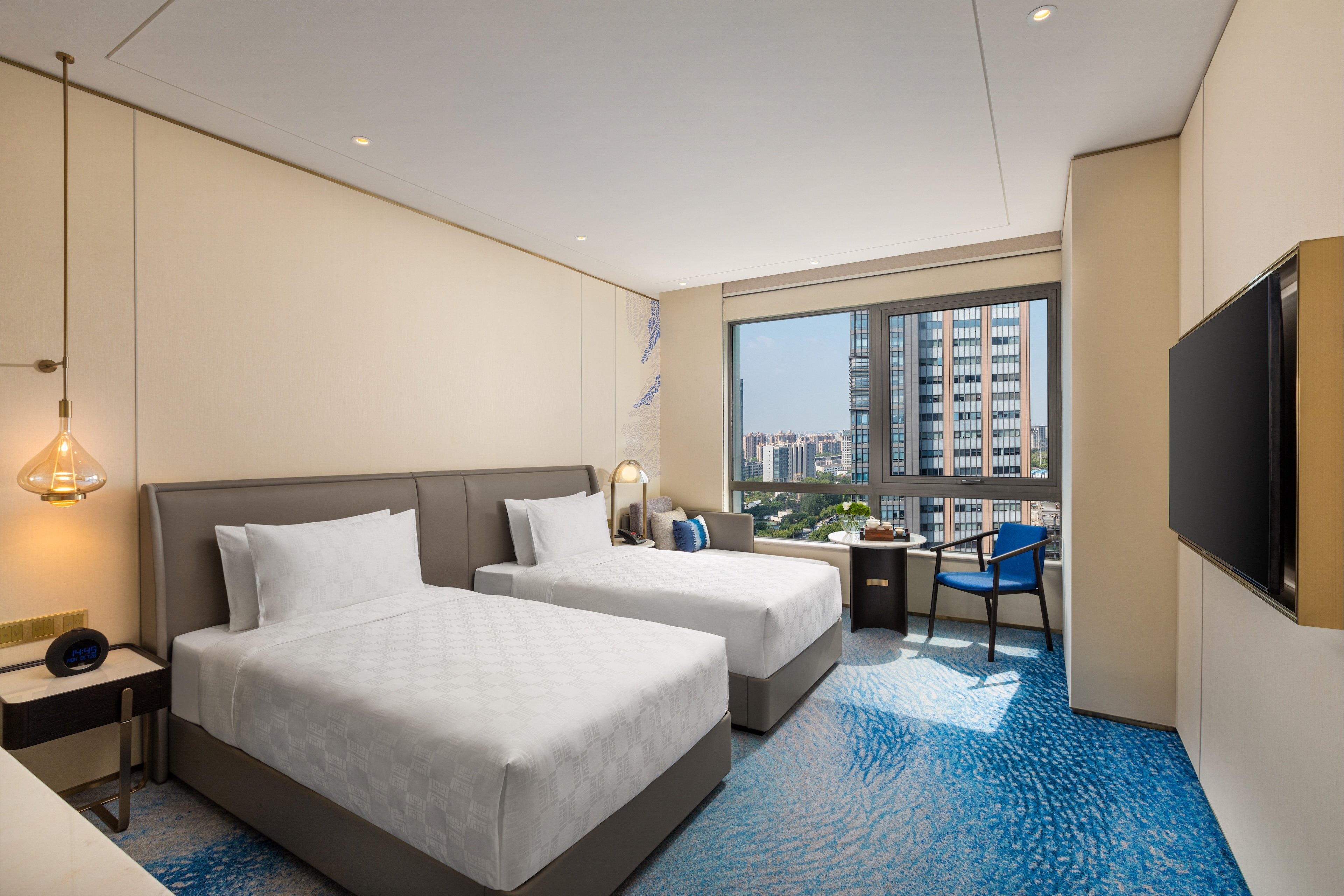 hualuxe shanghai changfeng park an ihg hotel