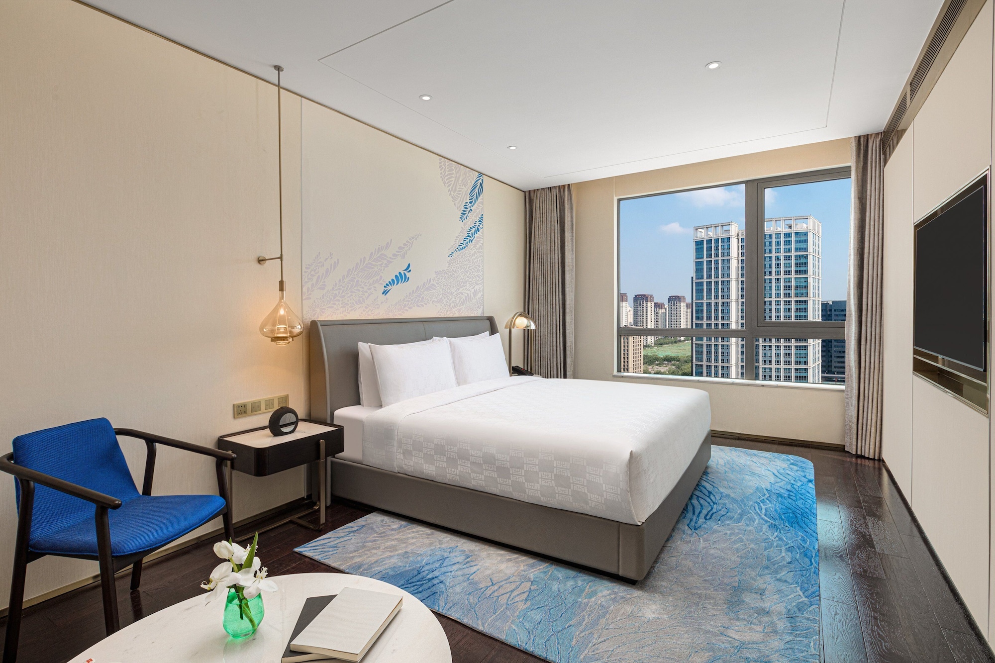 hualuxe shanghai changfeng park an ihg hotel