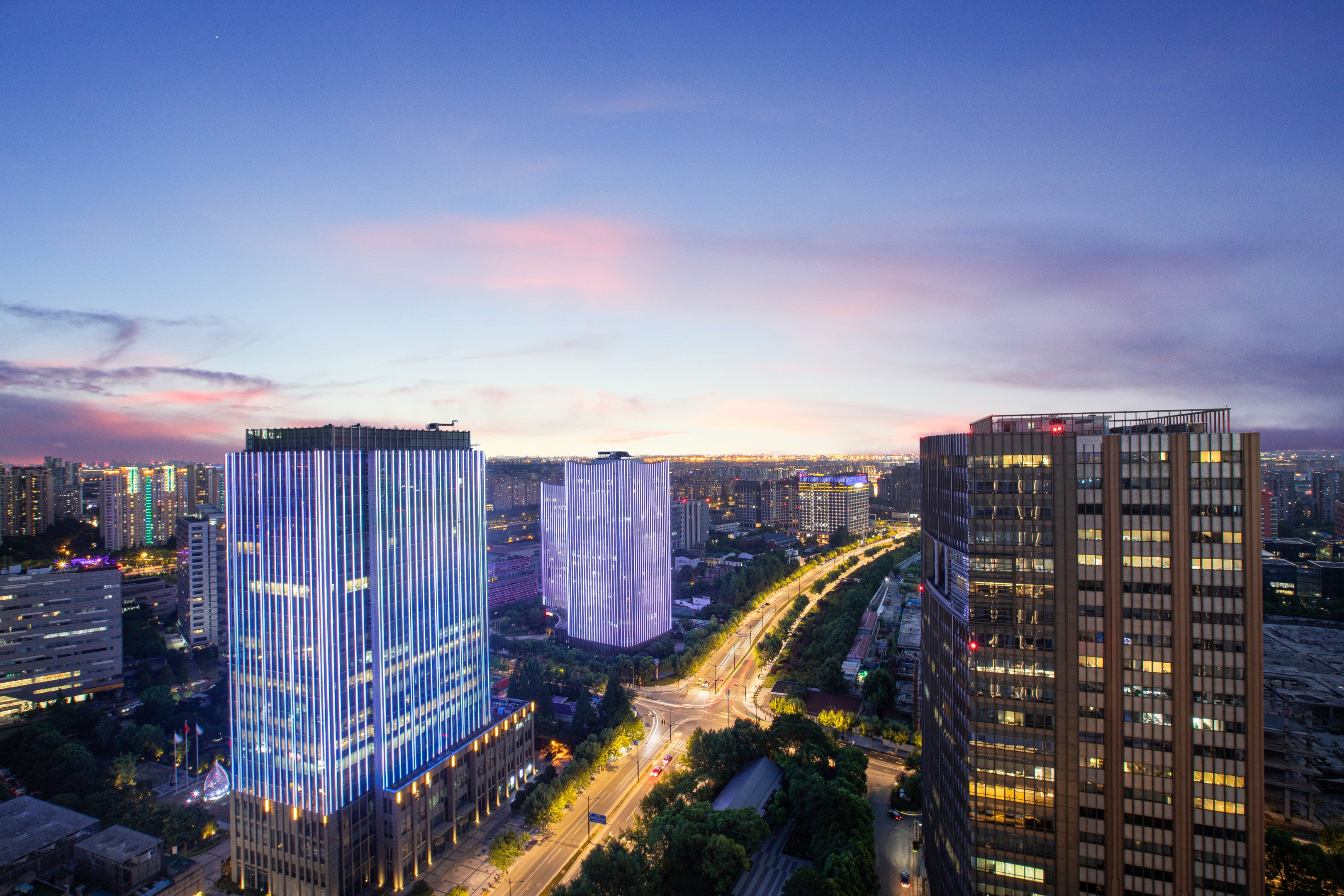 hualuxe shanghai changfeng park an ihg hotel