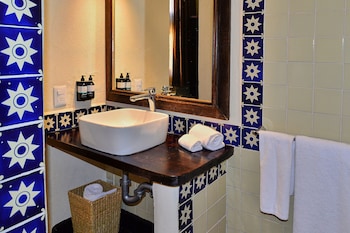 hotel mesones 49