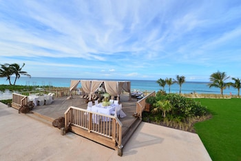 the coral at atlantis