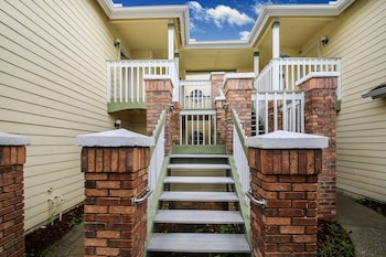 beautiful luxury apartment close to disney