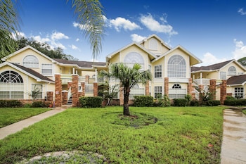 beautiful luxury apartment close to disney