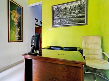 pondokan cempaka cirebon redpartner