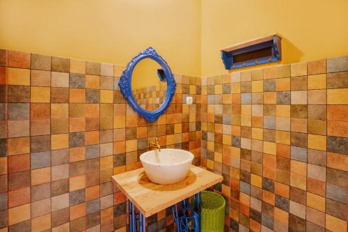 por aqui stay and dine