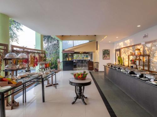 mercure goa devaaya resort