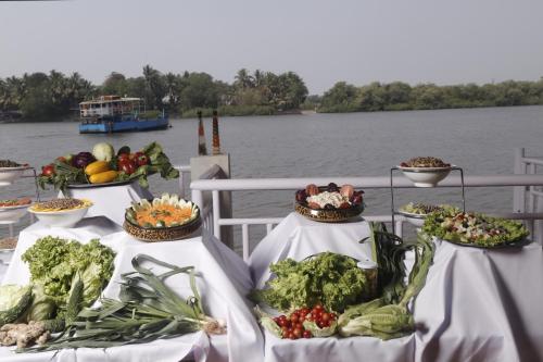 mercure goa devaaya resort