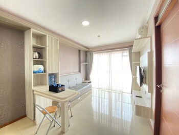 Modern & Cozy 2Br Apartment At Gateway Pasteur,,0 star