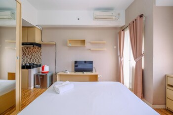homey and cozy studio apartment at margonda residence 5