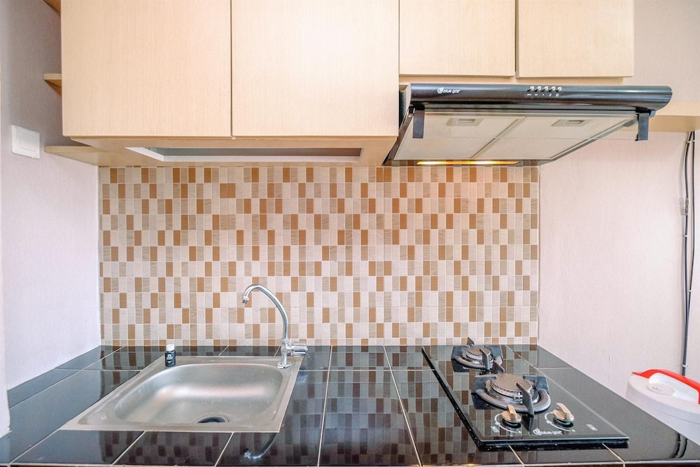 homey and cozy studio apartment at margonda residence 5