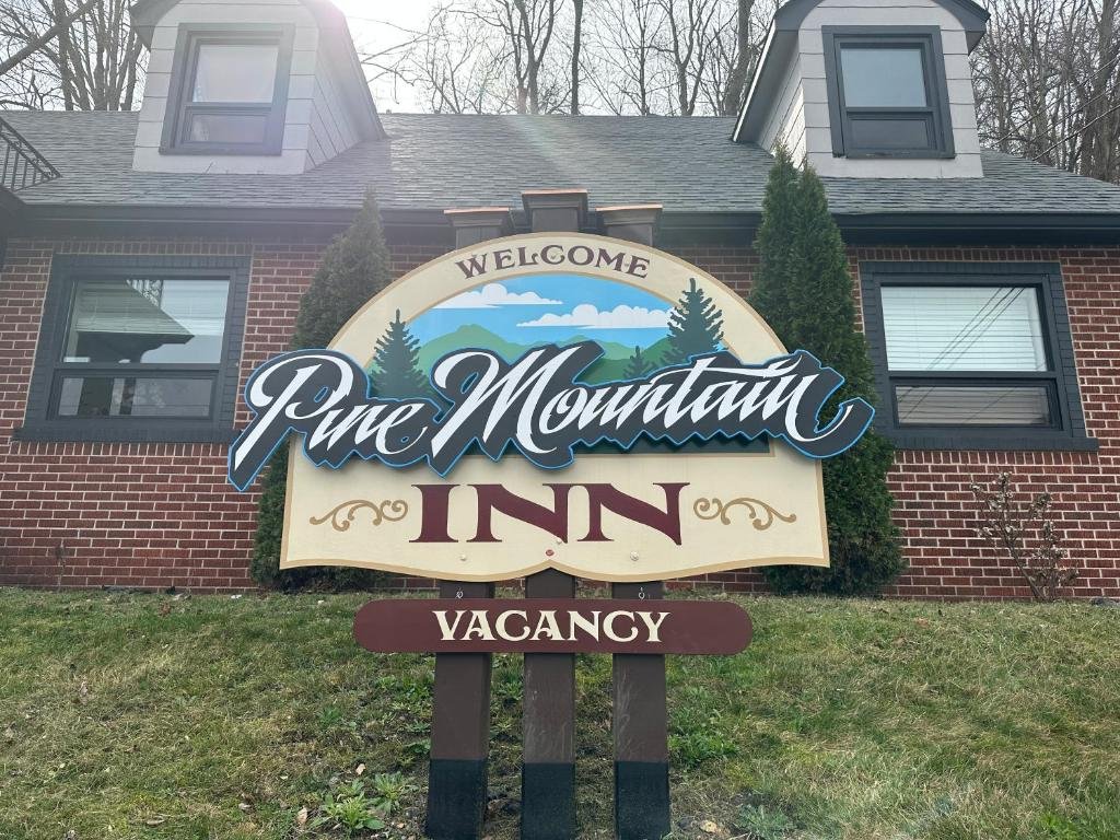 Pine Mountain Bed & Breakfast,,0 star