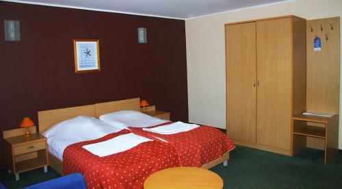 hotel wilanow warszawa by desilva