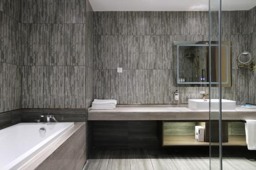 holiday inn express hengshui railway station an ihg hotel