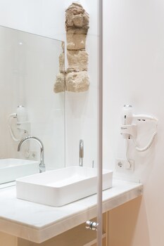 porta nova suites altea adults only