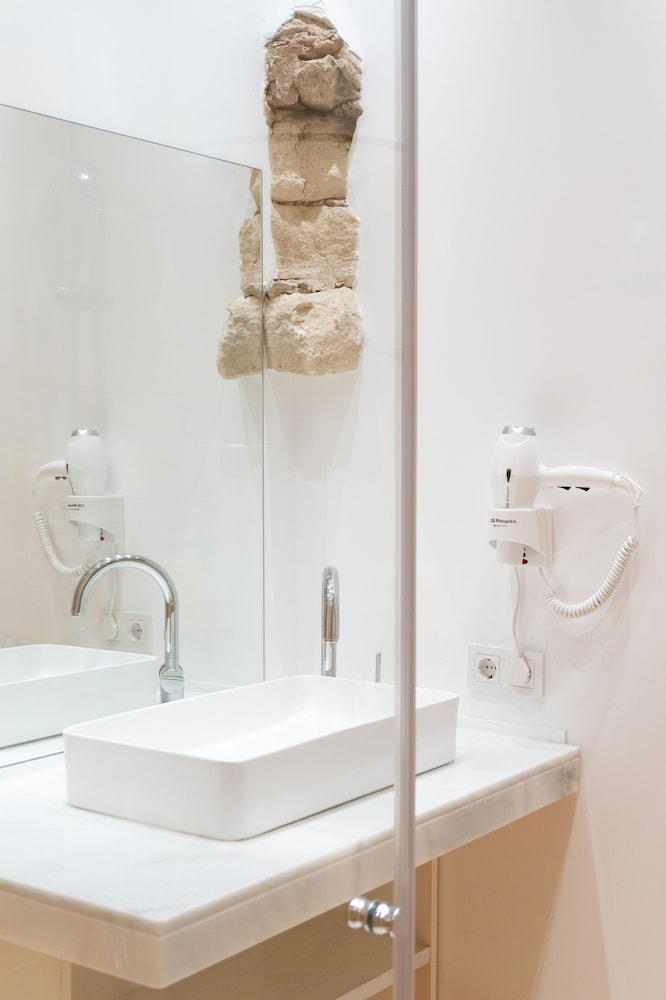 porta nova suites altea adults only