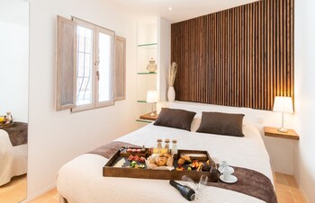 porta nova suites altea adults only