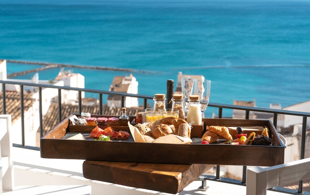 porta nova suites altea adults only