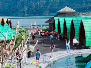 batur water park villa