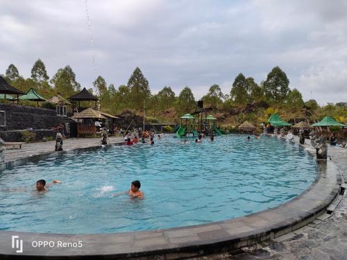 batur water park villa