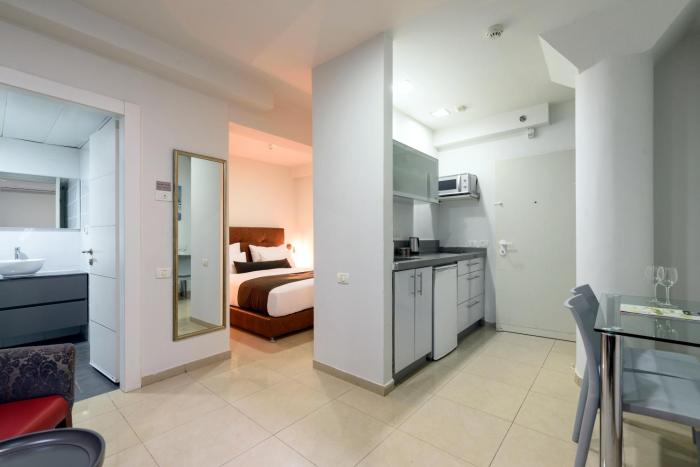 sea land suites