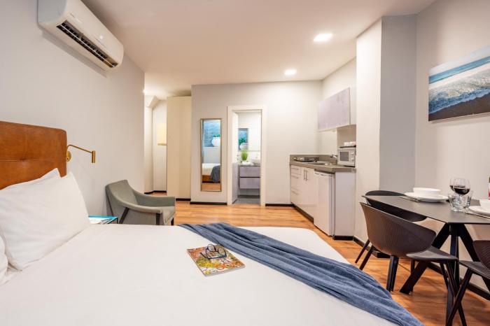 sea land suites