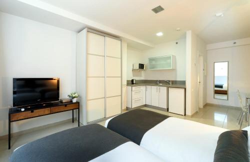 sea land suites
