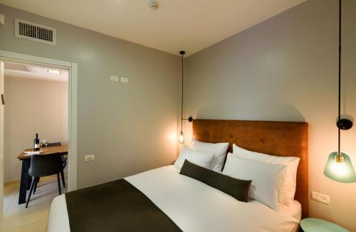 sea land suites