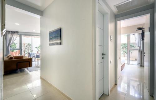 sea land suites