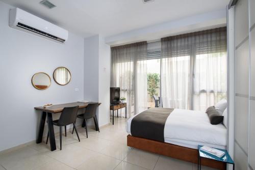 sea land suites