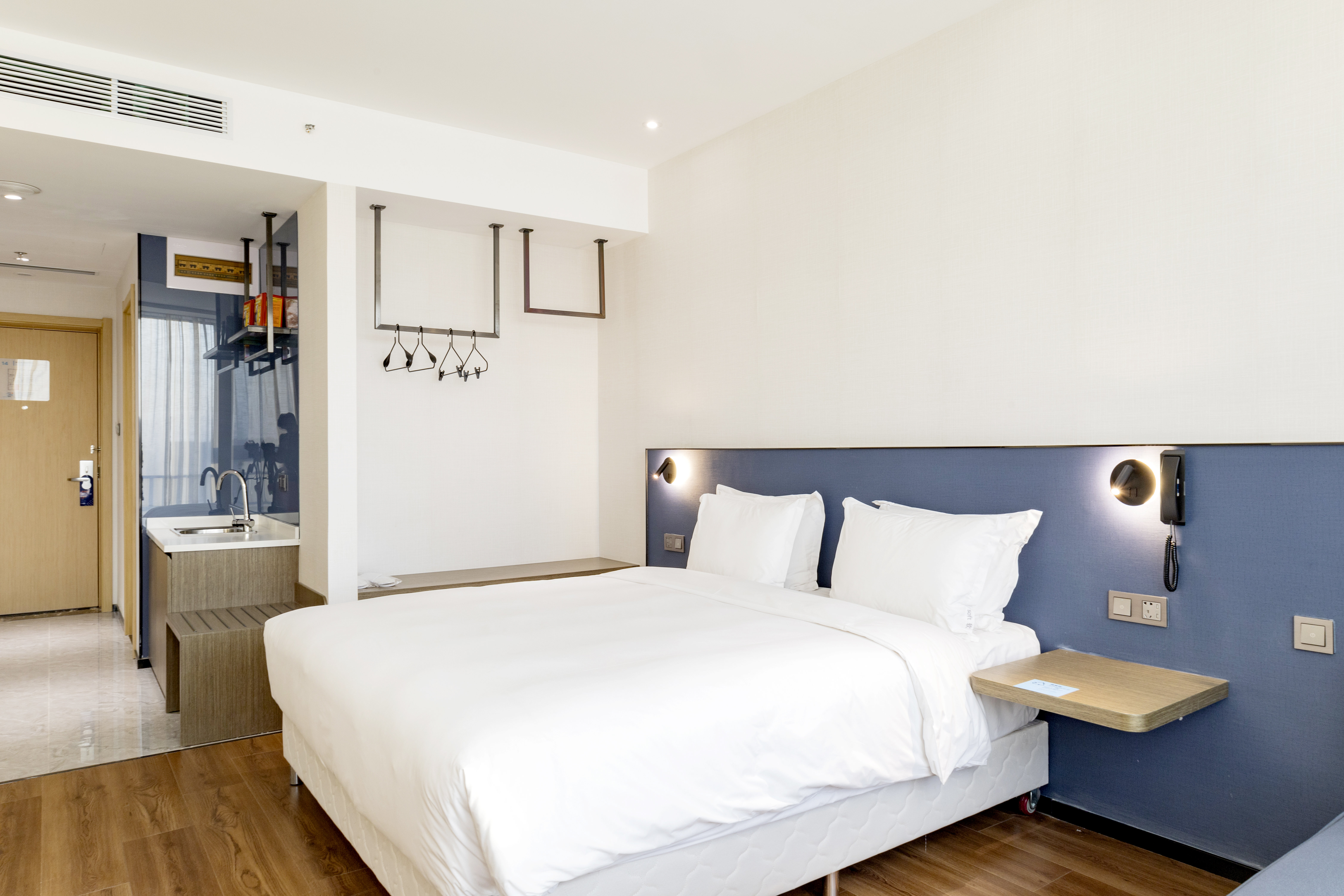 holiday inn express lanzhou new district an ihg hotel