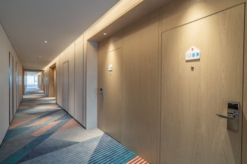 holiday inn express lanzhou new district an ihg hotel