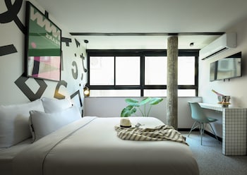 pixel an autonomous hotel by loginn