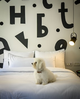 pixel an autonomous hotel by loginn