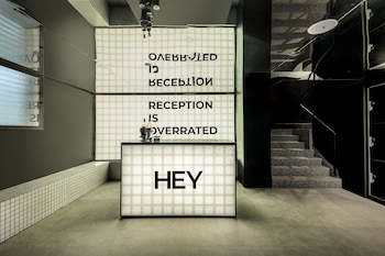 Pixel - An Autonomous Hotel By Loginn,,0 star