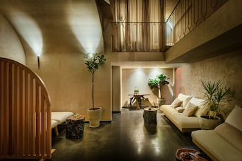 Pixel - An Autonomous Hotel By Loginn,,0 star