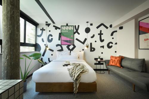 pixel an autonomous hotel by loginn