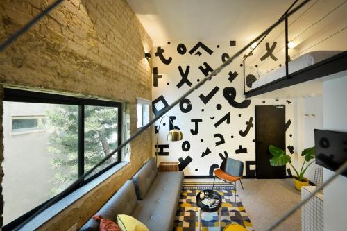 pixel an autonomous hotel by loginn
