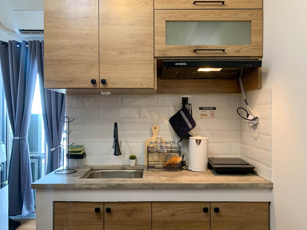 comfort and nice 2br at cinere resort apartment