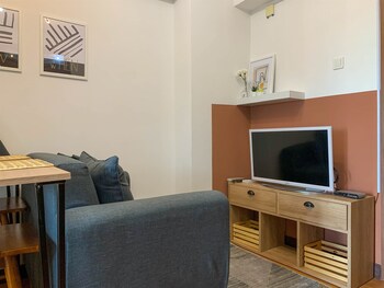 comfort and nice 2br at cinere resort apartment