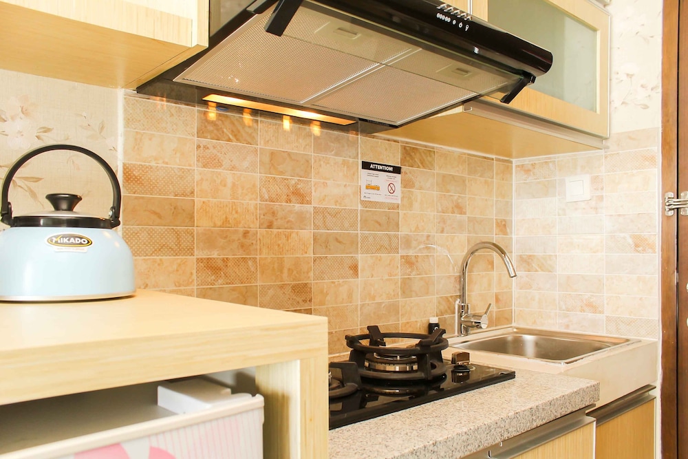 tidy and homey studio apartment at mustika golf residence