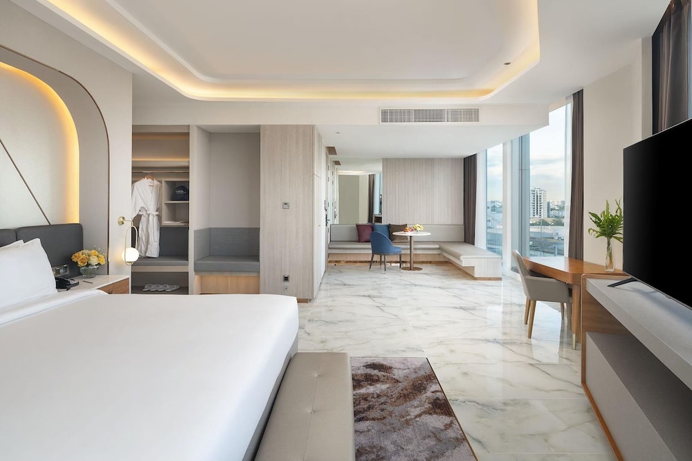 asawin grand convention hotel