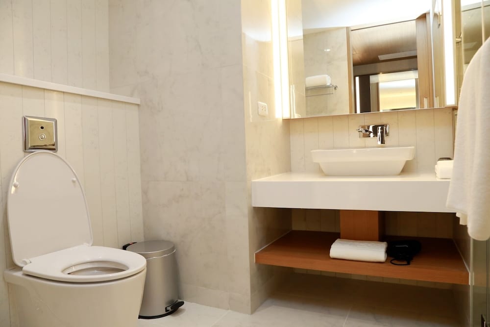 asawin grand convention hotel