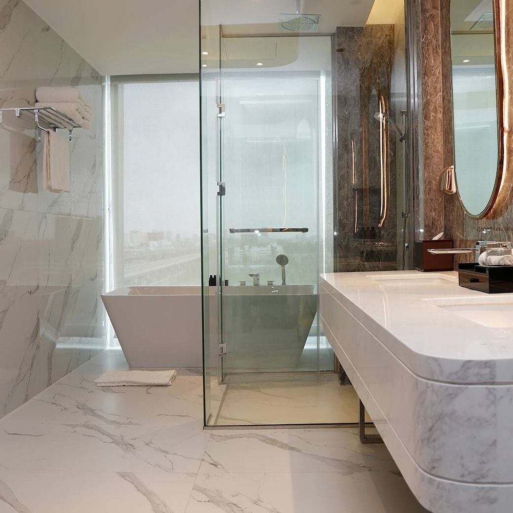 asawin grand convention hotel