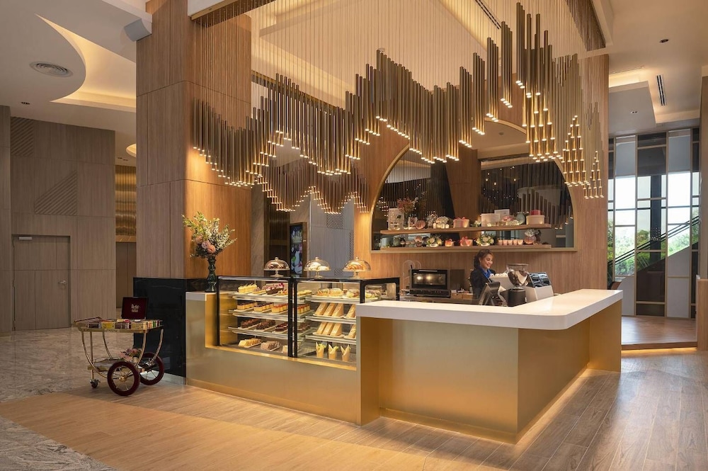 asawin grand convention hotel