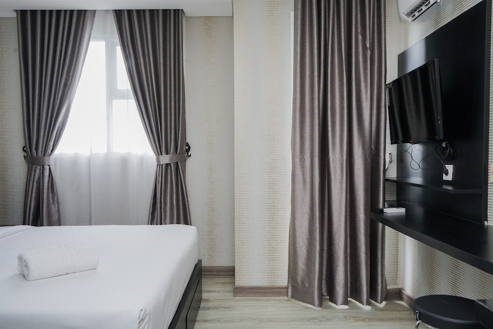 nice and cozy studio at bintaro icon apartment
