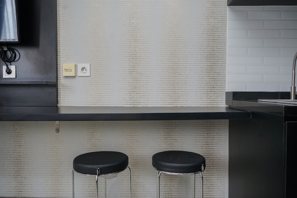 nice and cozy studio at bintaro icon apartment