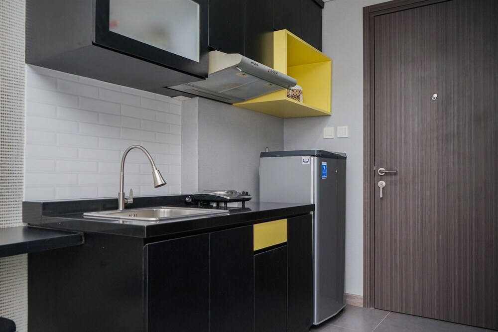 nice and cozy studio at bintaro icon apartment