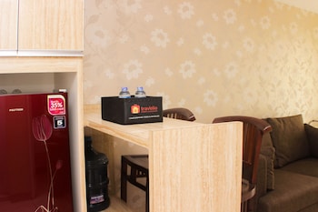 warm and homey 2br at springlake summarecon bekasi apartment