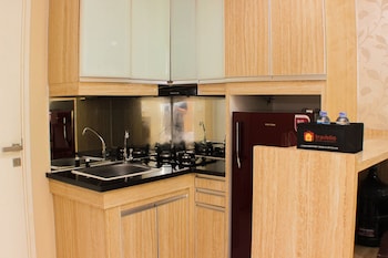 warm and homey 2br at springlake summarecon bekasi apartment