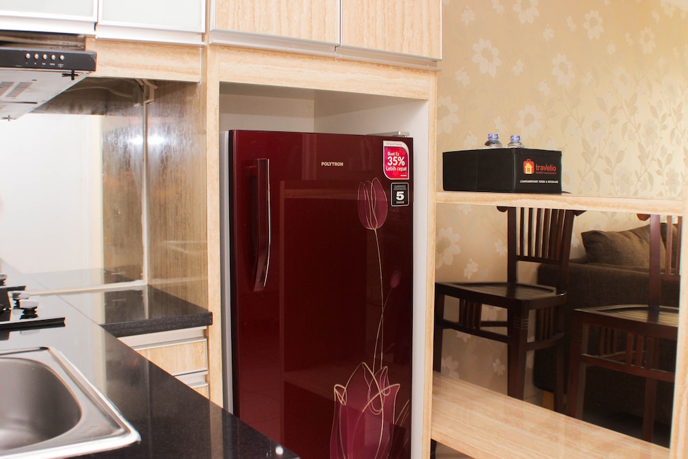 warm and homey 2br at springlake summarecon bekasi apartment